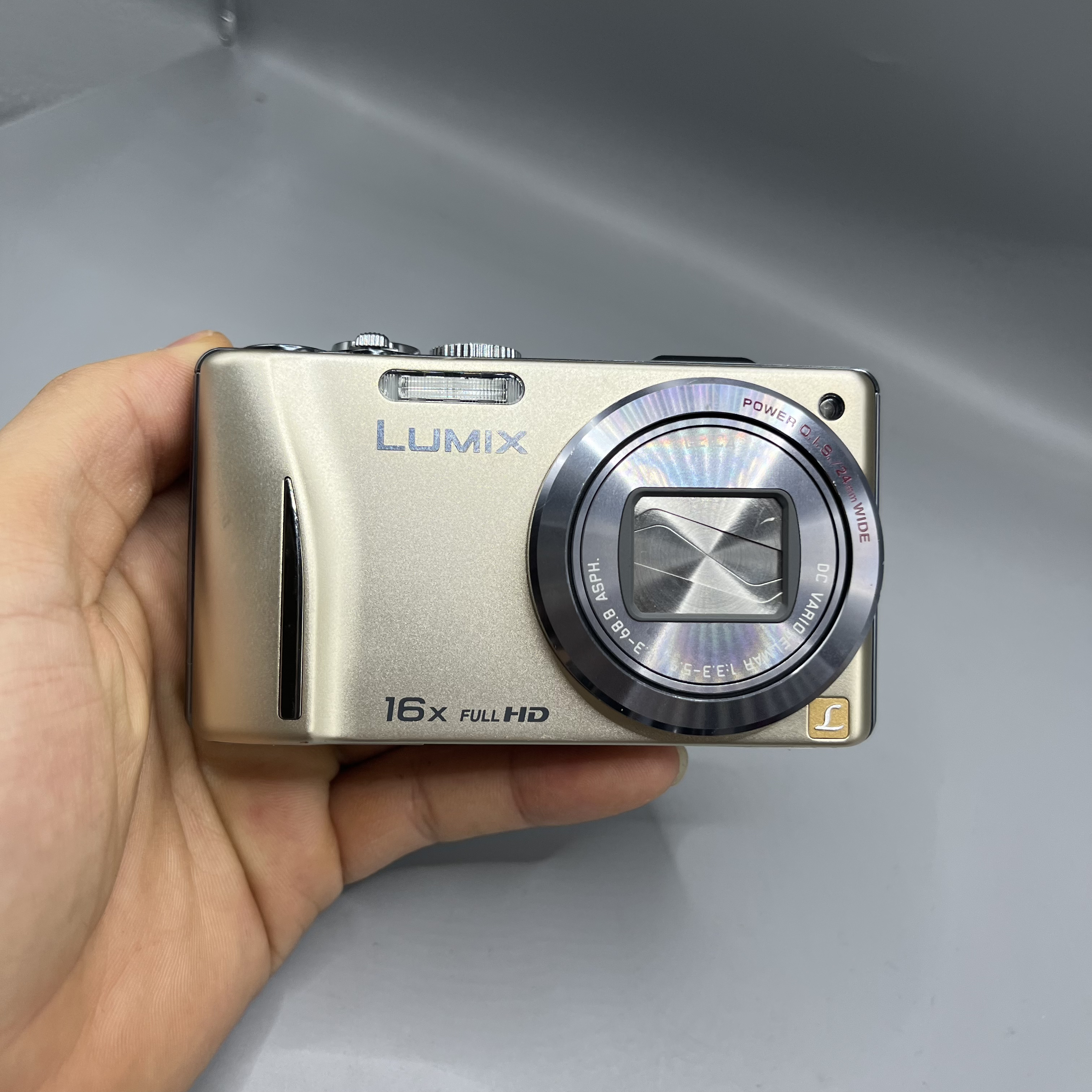 9新  9新 Panasonic/松下 tz20   1400万像素16倍光学变焦配件齐