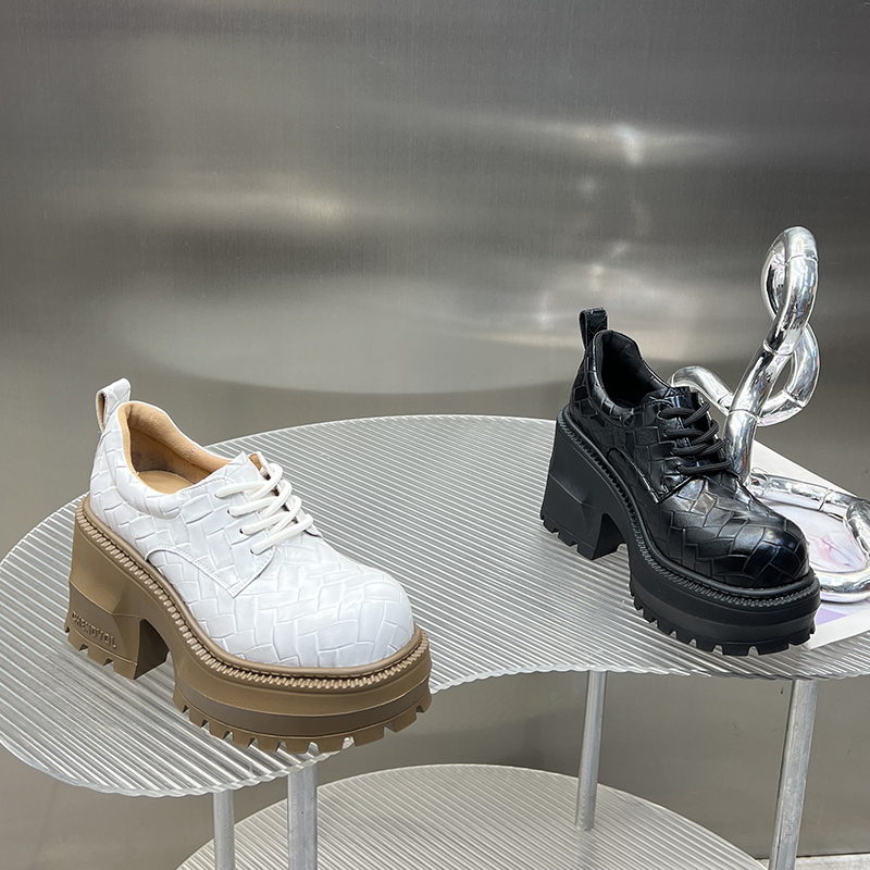 粗跟小皮鞋女2026年春季新款圆头英伦风显瘦厚底高跟单鞋G82501-1