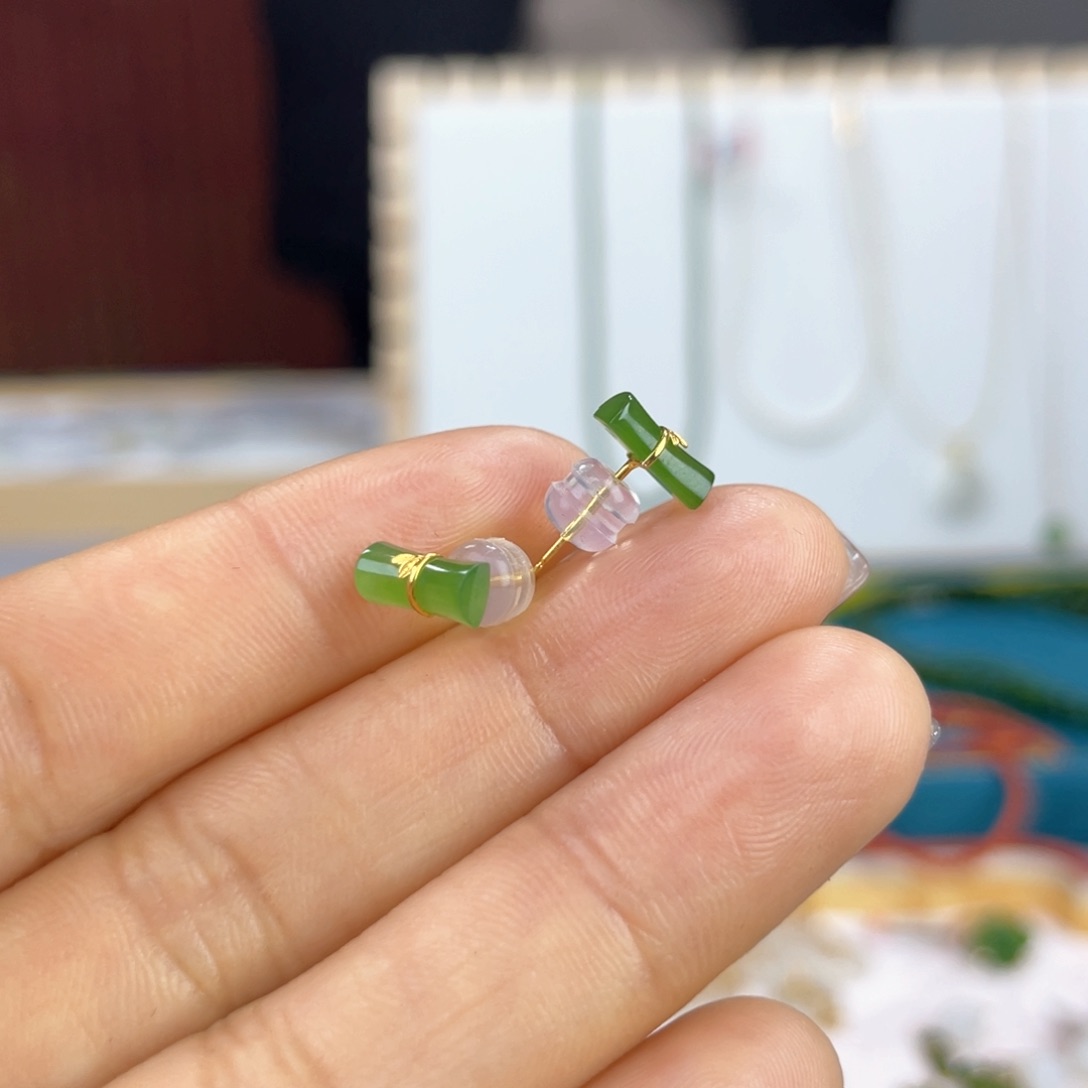 和田玉耳饰18K金镶嵌