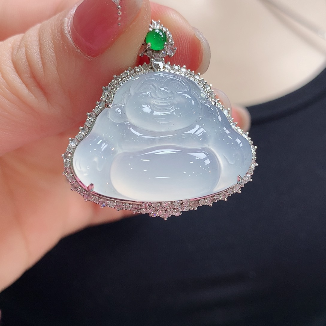 翡翠颈饰18K金镶嵌佛公