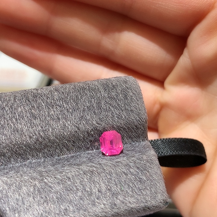 尖晶石裸石未镶嵌1.09马亨盖