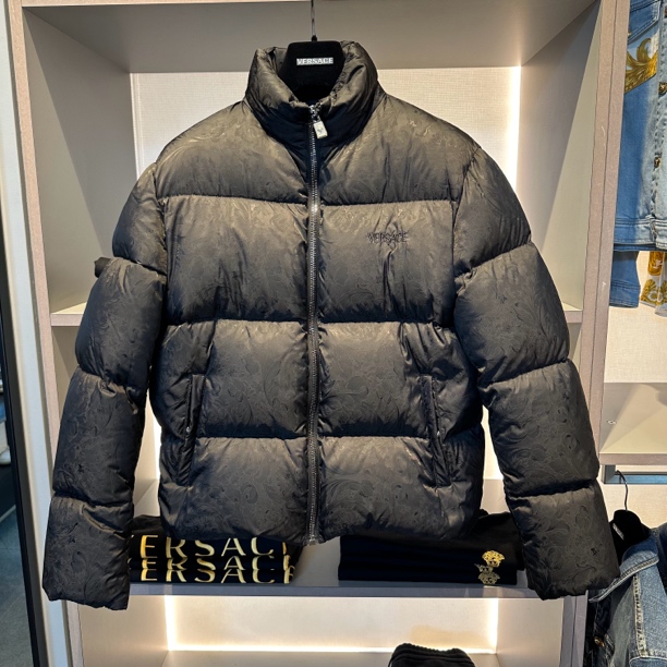 全新未使用 VERSACE/范思哲 范思哲男士黑色暗纹图案时尚经典外套