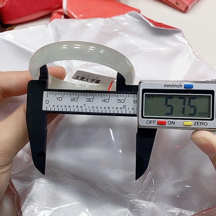 翡翠手镯未镶嵌148 