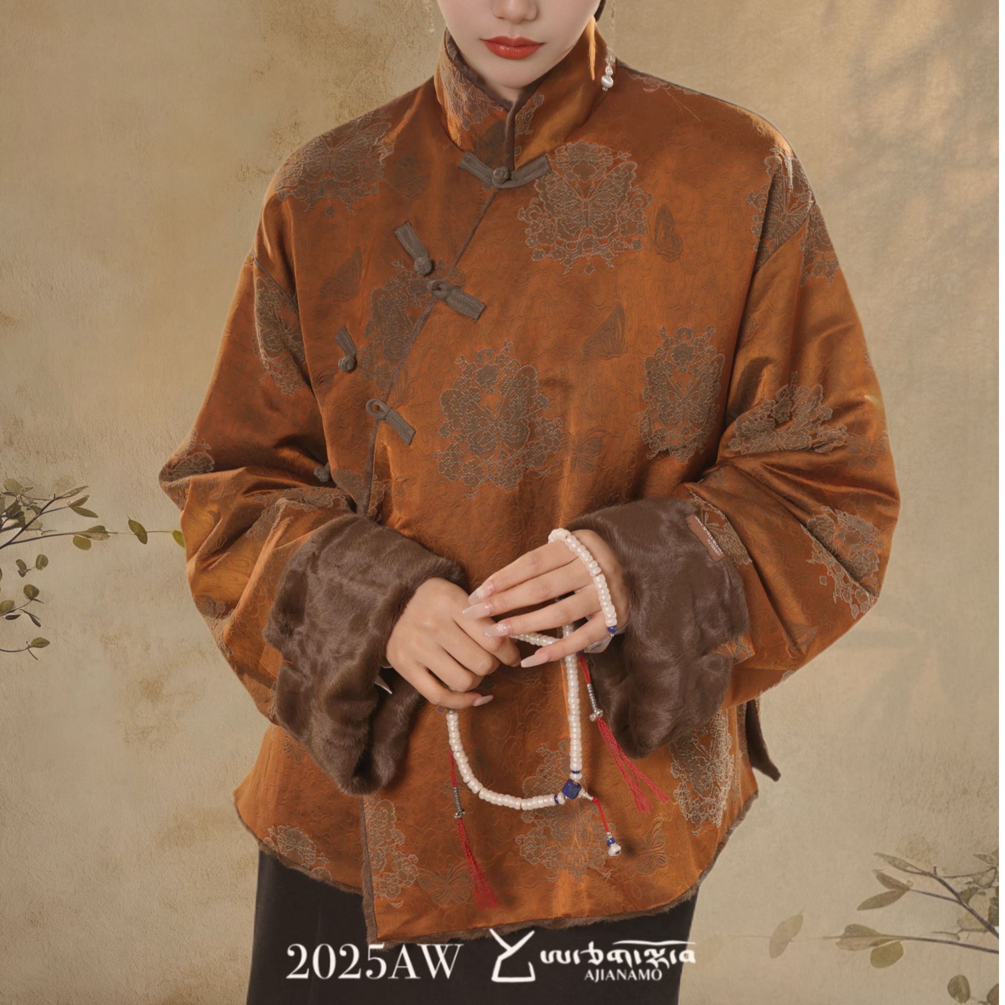 AJ-NAMO原创设计款杏黄色外套B892