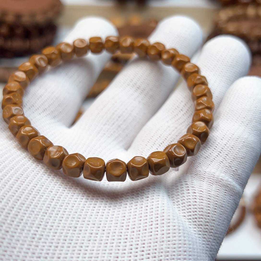 紫金鼠吊坠N****L7纯肉无相