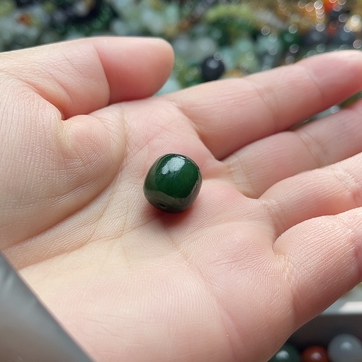 未镶嵌和田玉车挂从**后