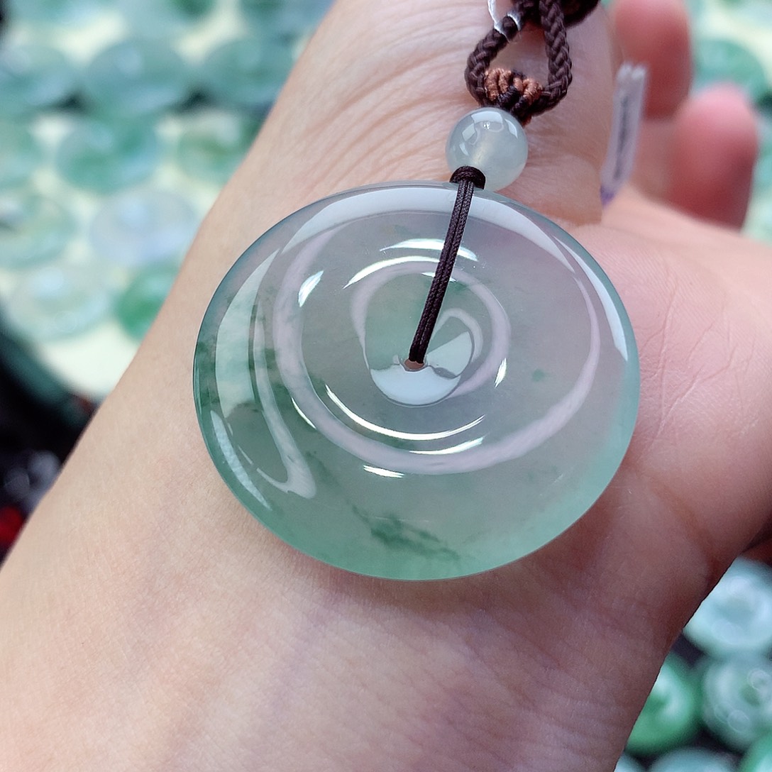 翡翠颈饰未镶嵌吊坠28。尺寸31-5.6