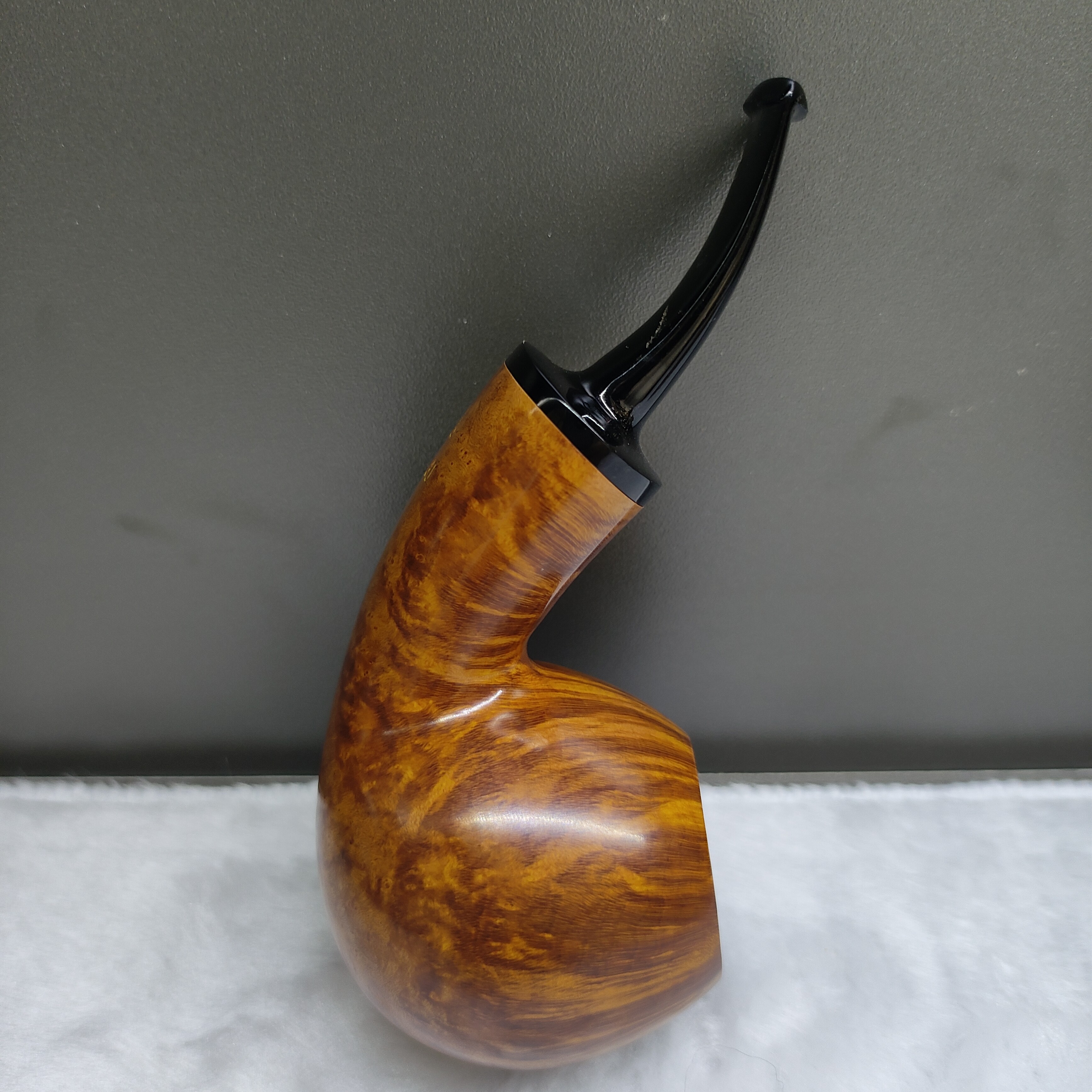 石楠木精品河豚。