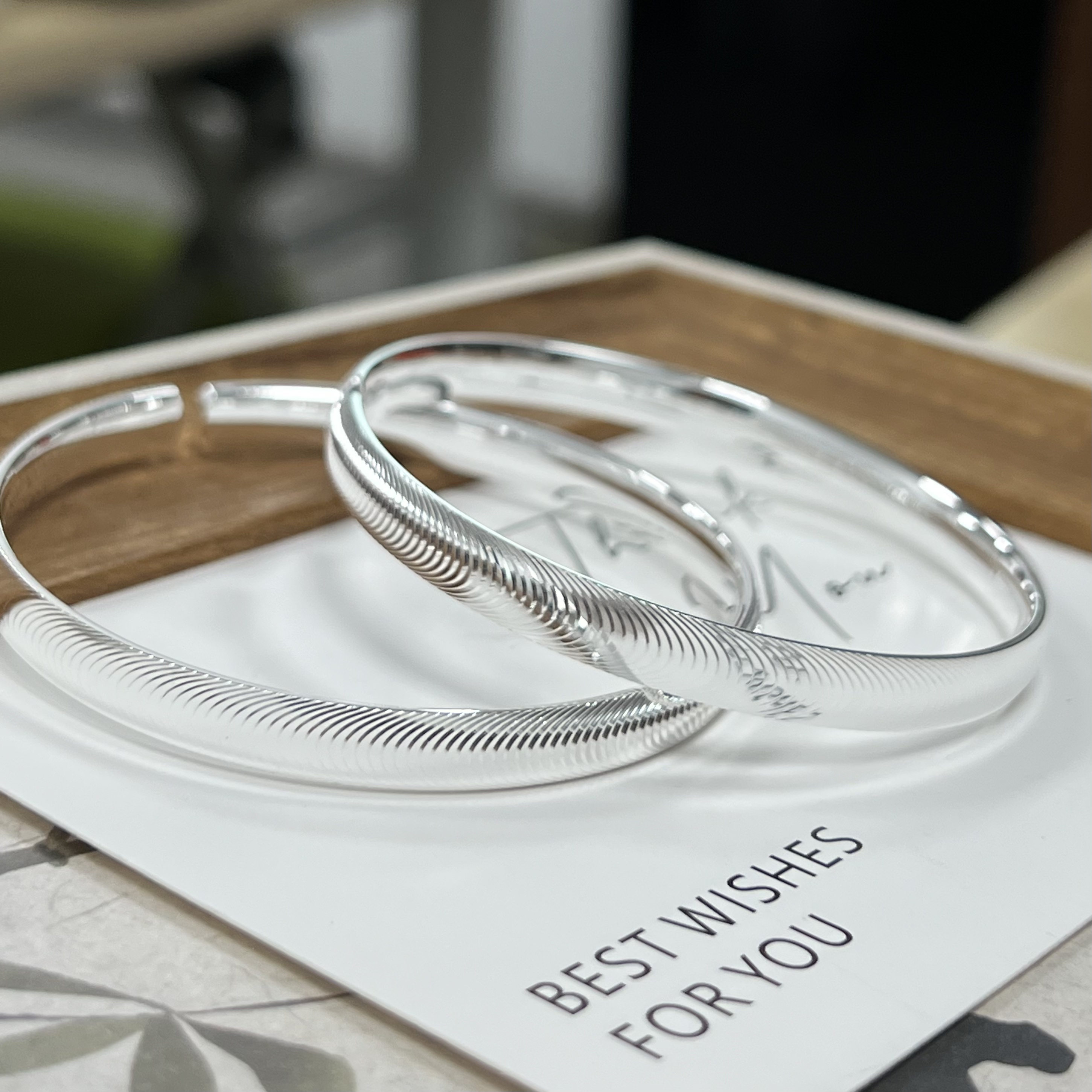 君派 足银手镯 【猫眼手镯】足银999.9时尚爆款流行闪亮镯