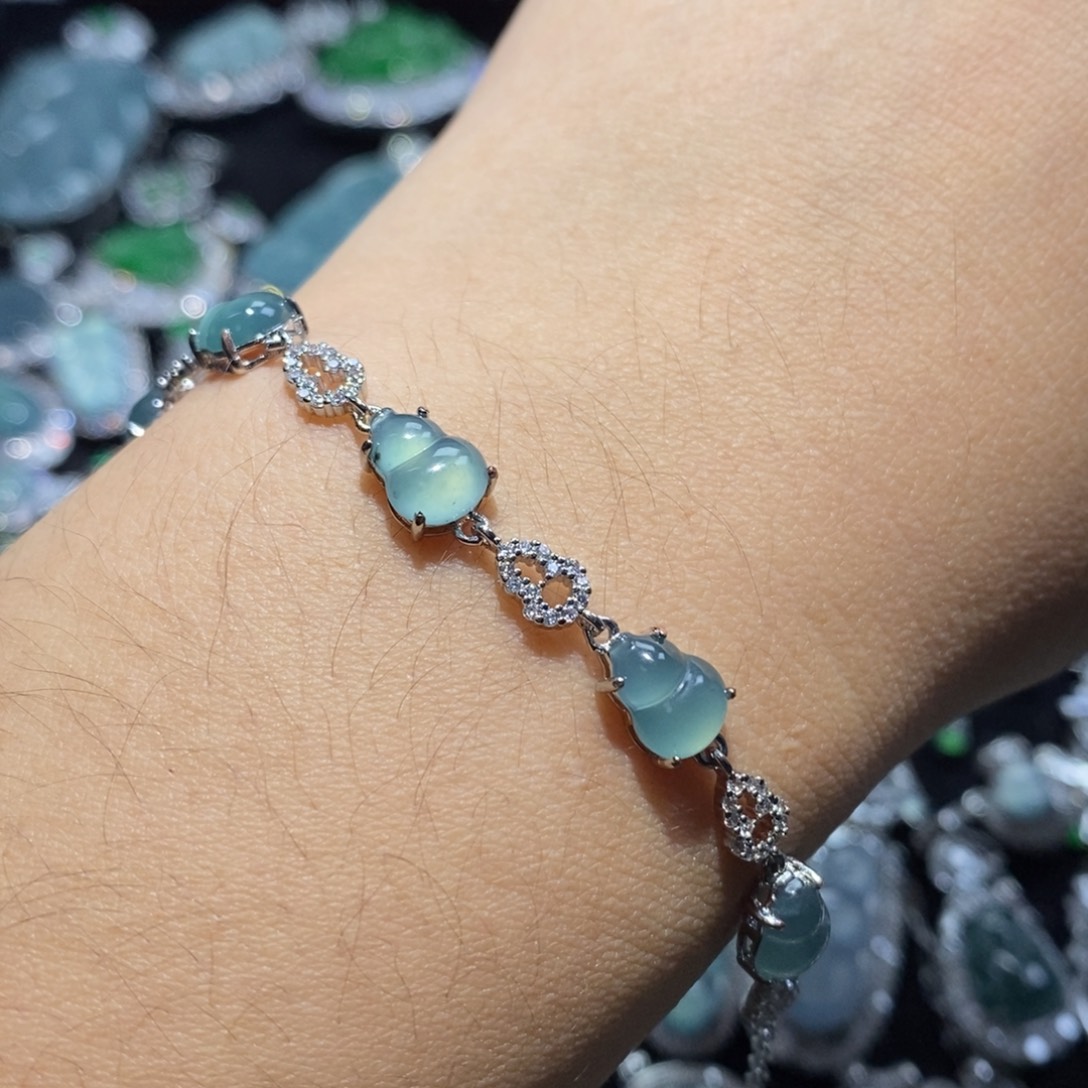 番***～翡翠未镶嵌颈饰翡翠