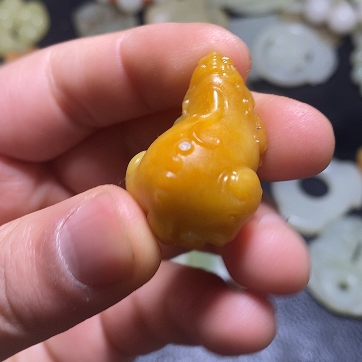 和田玉（糖玉）未镶嵌颈饰