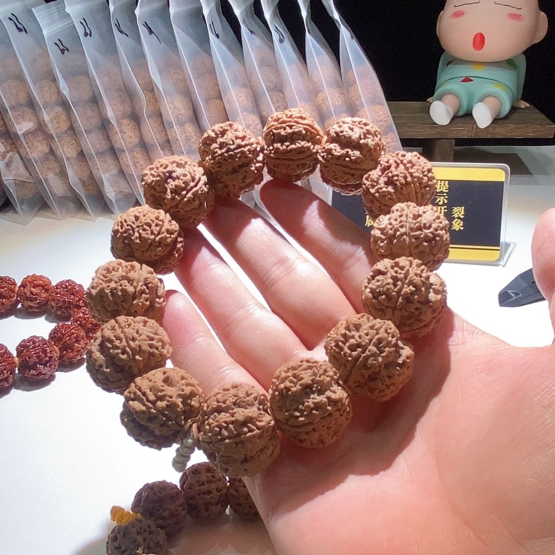 金刚菩提吊坠私人订制原生态铁籽梅花26mm