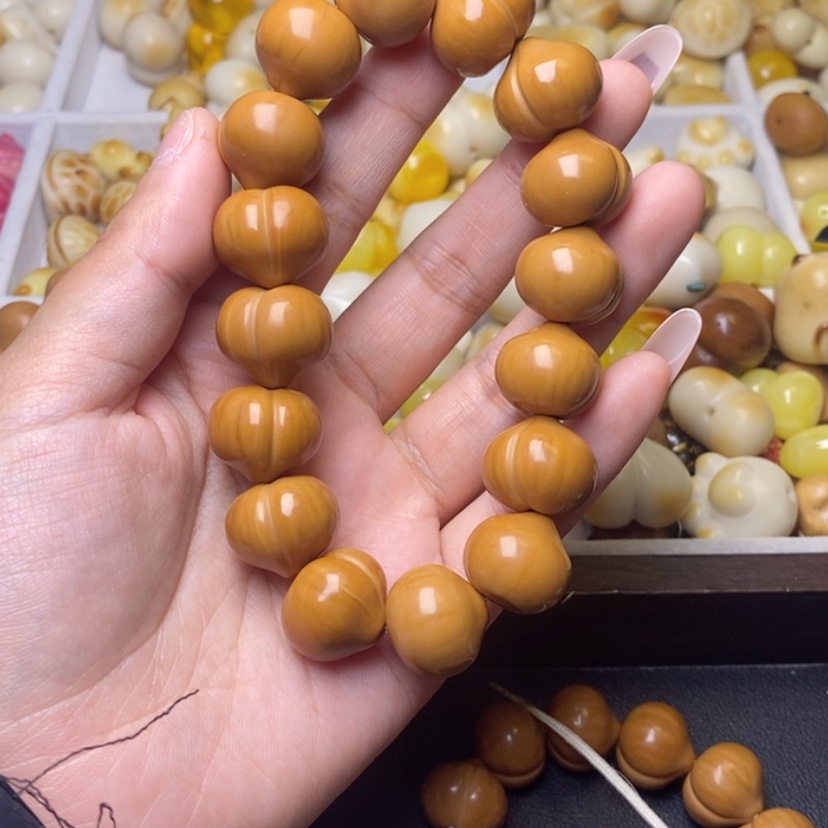 【闪购商品】吊坠猴头核桃王*傅光面18