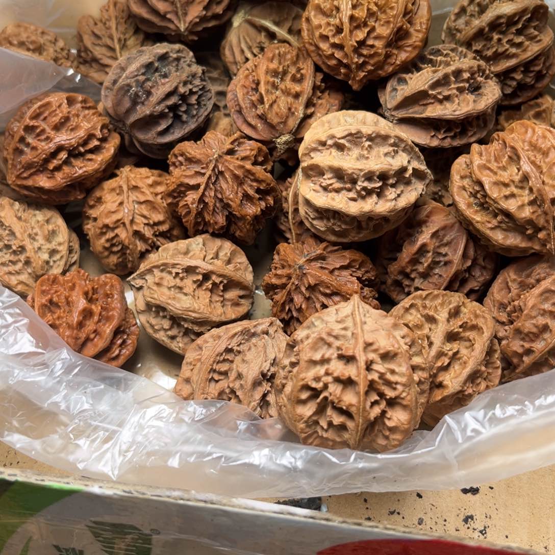 手串文玩核桃瑕疵80