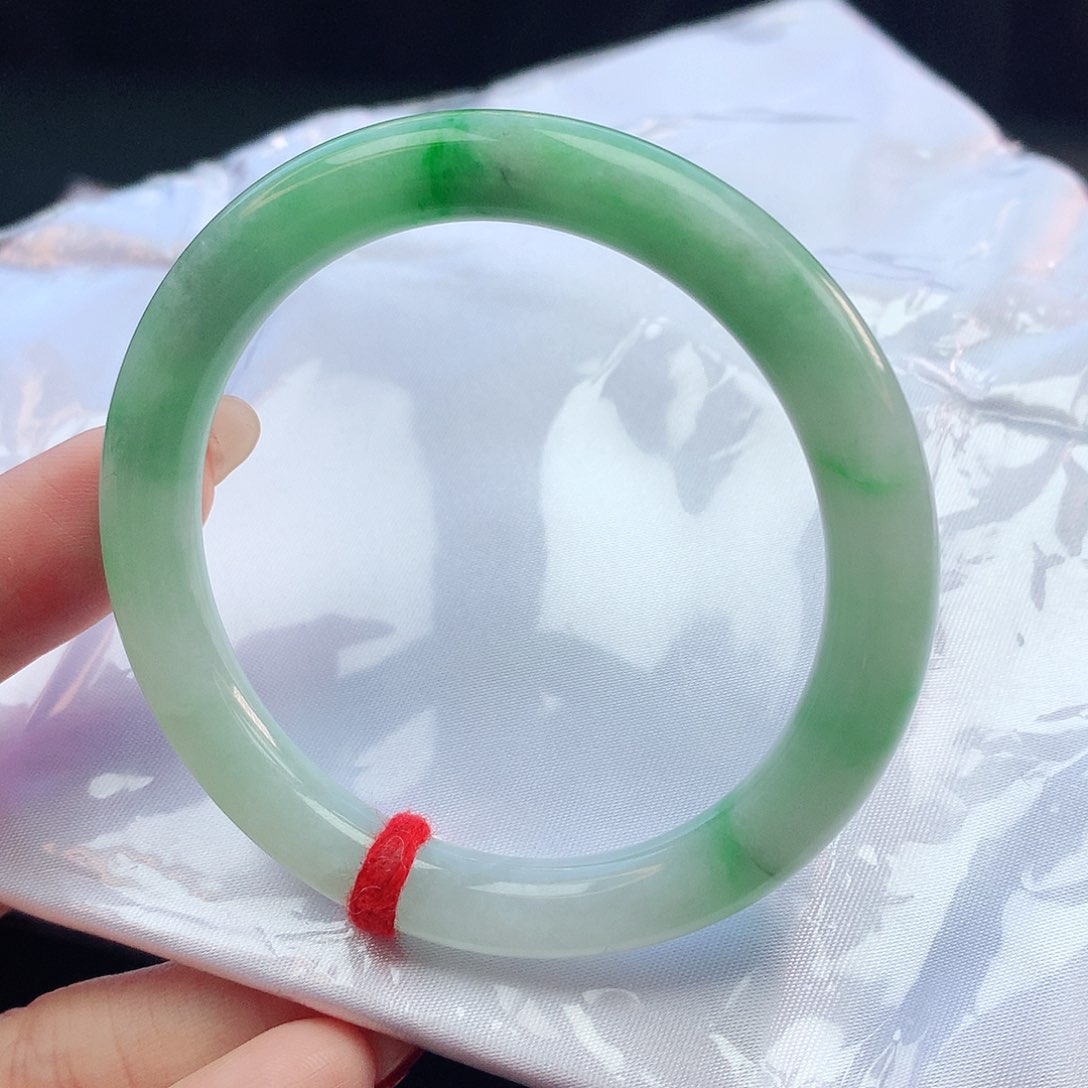 翡翠手镯未镶嵌53圆条882272