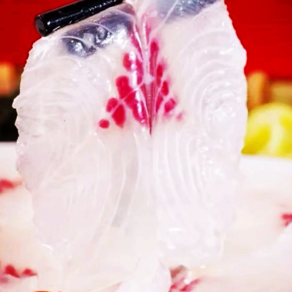 水库黄金草鱼约3.3斤活鱼现杀现切3-6人份包含鱼生料花生油酱油，到家就可开饮