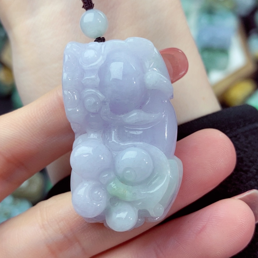 翡翠颈饰未镶嵌天然