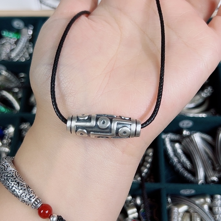 吊坠足银无足银999大号天珠