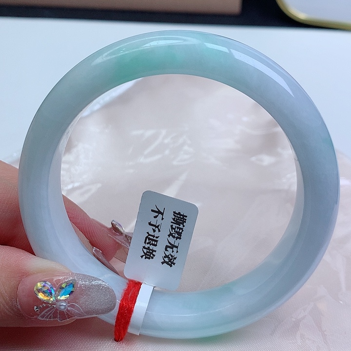 翡翠手镯未镶嵌58.6圈口