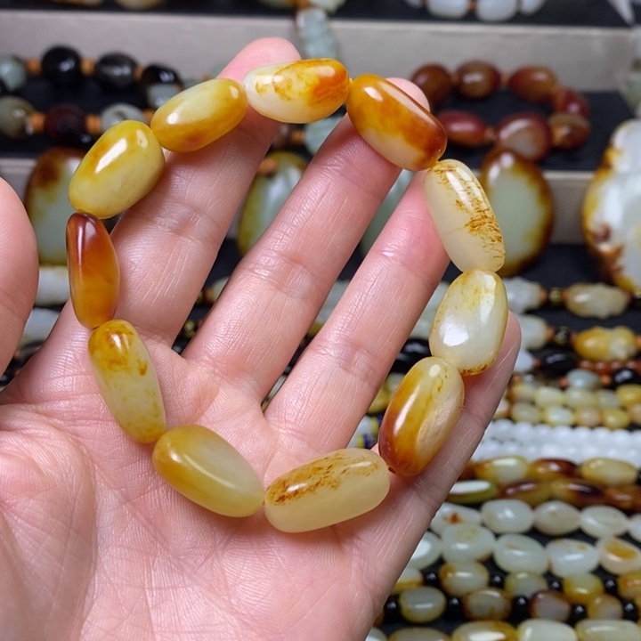 潇***生手链未镶嵌和田玉