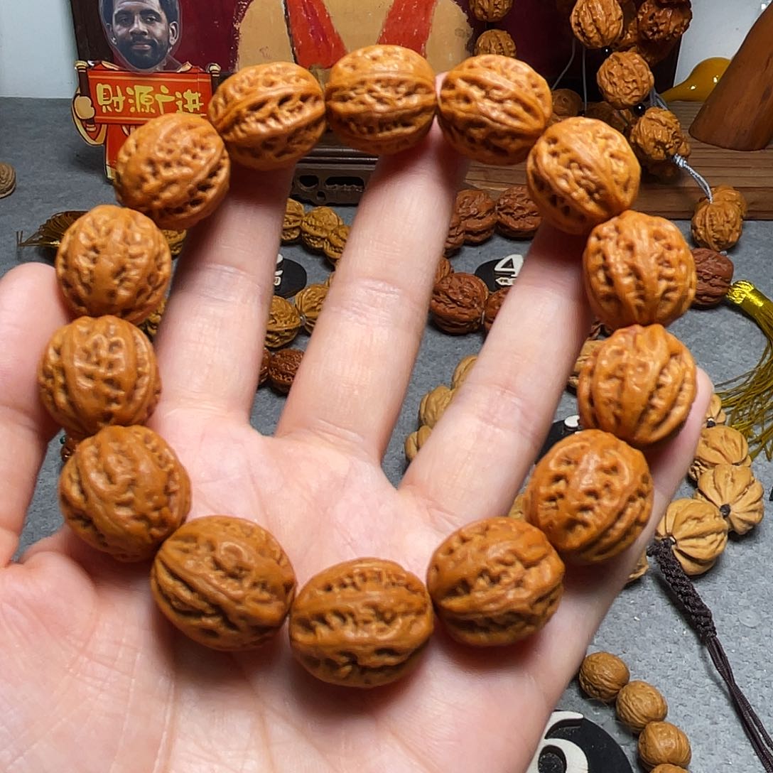 核桃粗筋八棱珊瑚纹手持