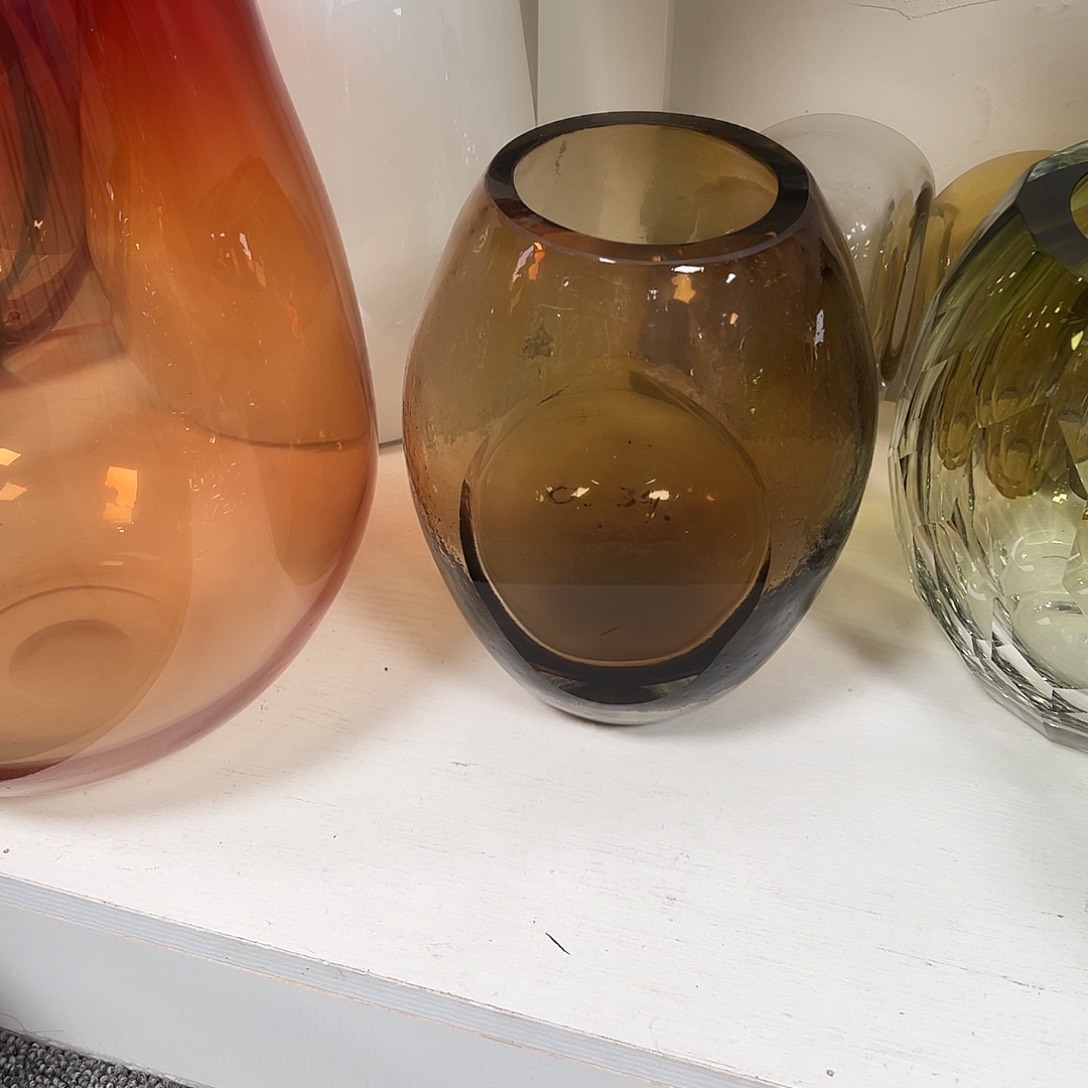 琉璃高23棕色琉璃花器