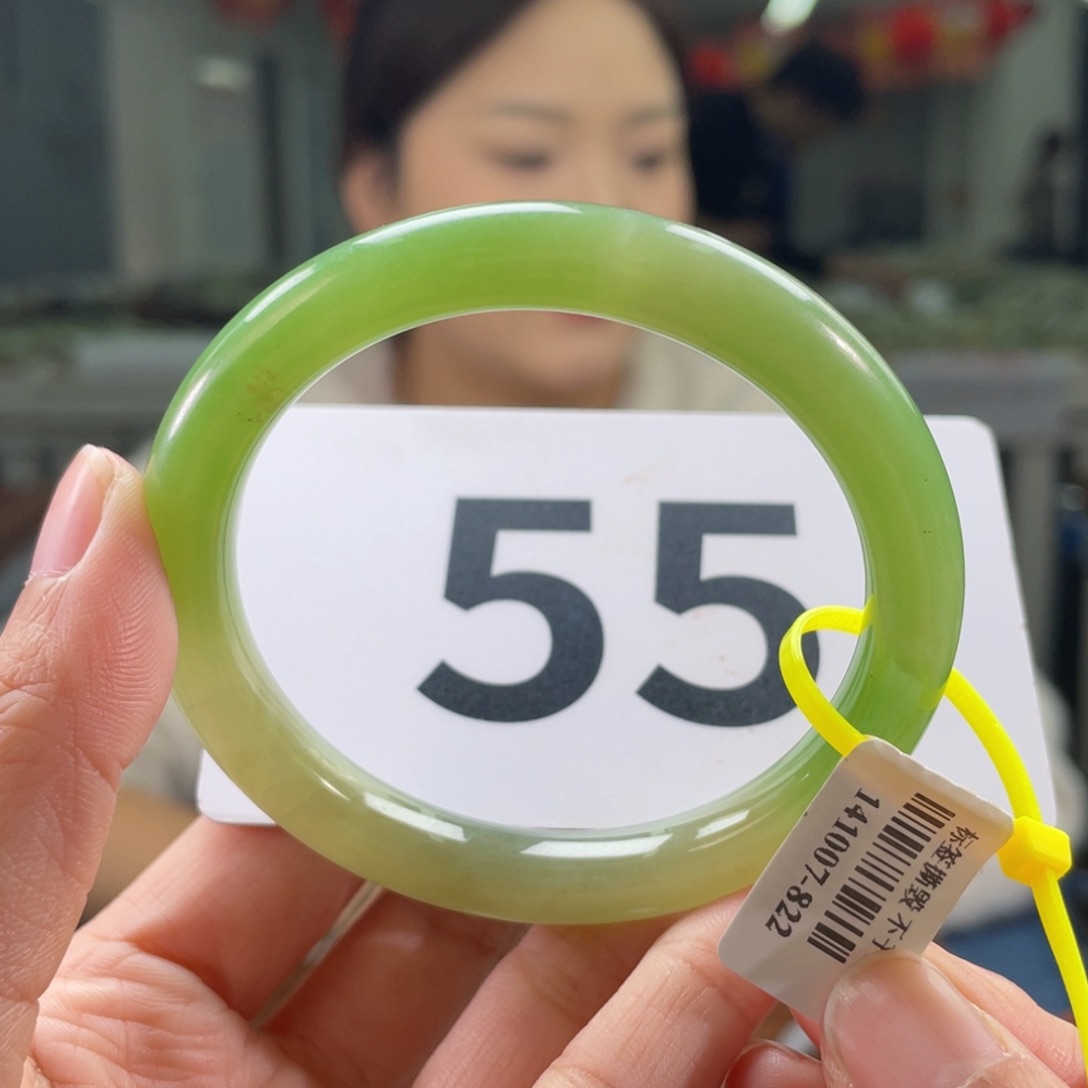 未镶嵌手镯和田玉纹