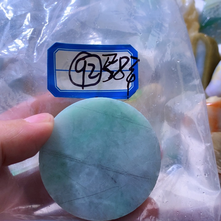 翡翠未镶嵌颈饰缅甸天然翡翠吊坠挂件牌子