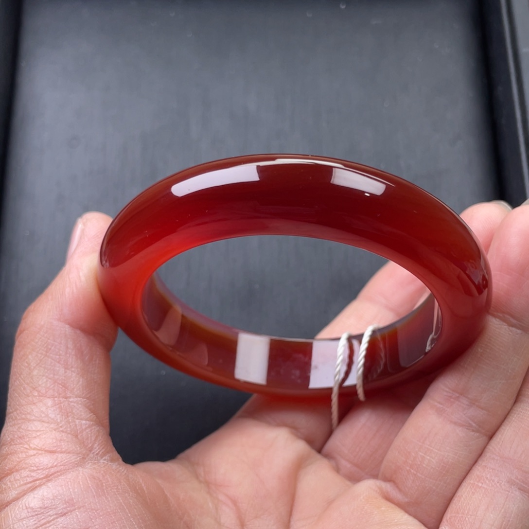 玛瑙/玉髓手镯未镶嵌56圈口