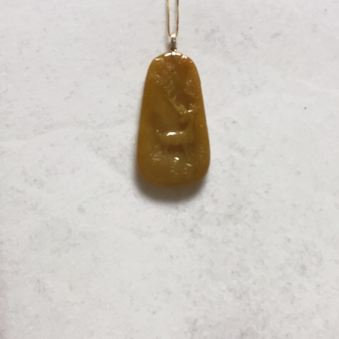 翡翠颈饰18K金镶嵌简单