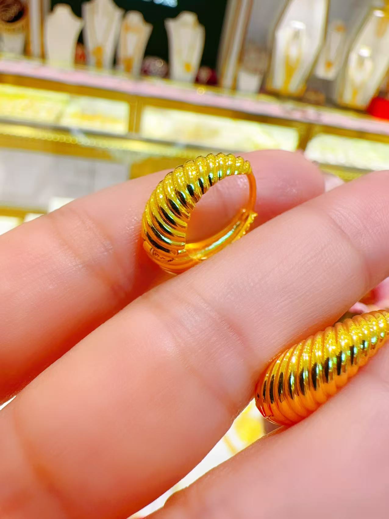 合金耳饰 0.1g 耳环 【7】سېھران قاپلىما ئالتۇنلىرى 