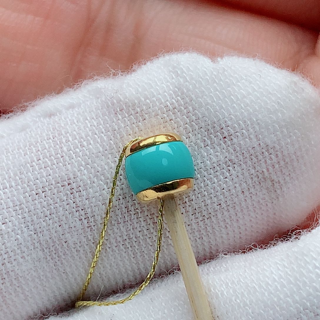 绿松石颈饰18K金镶嵌