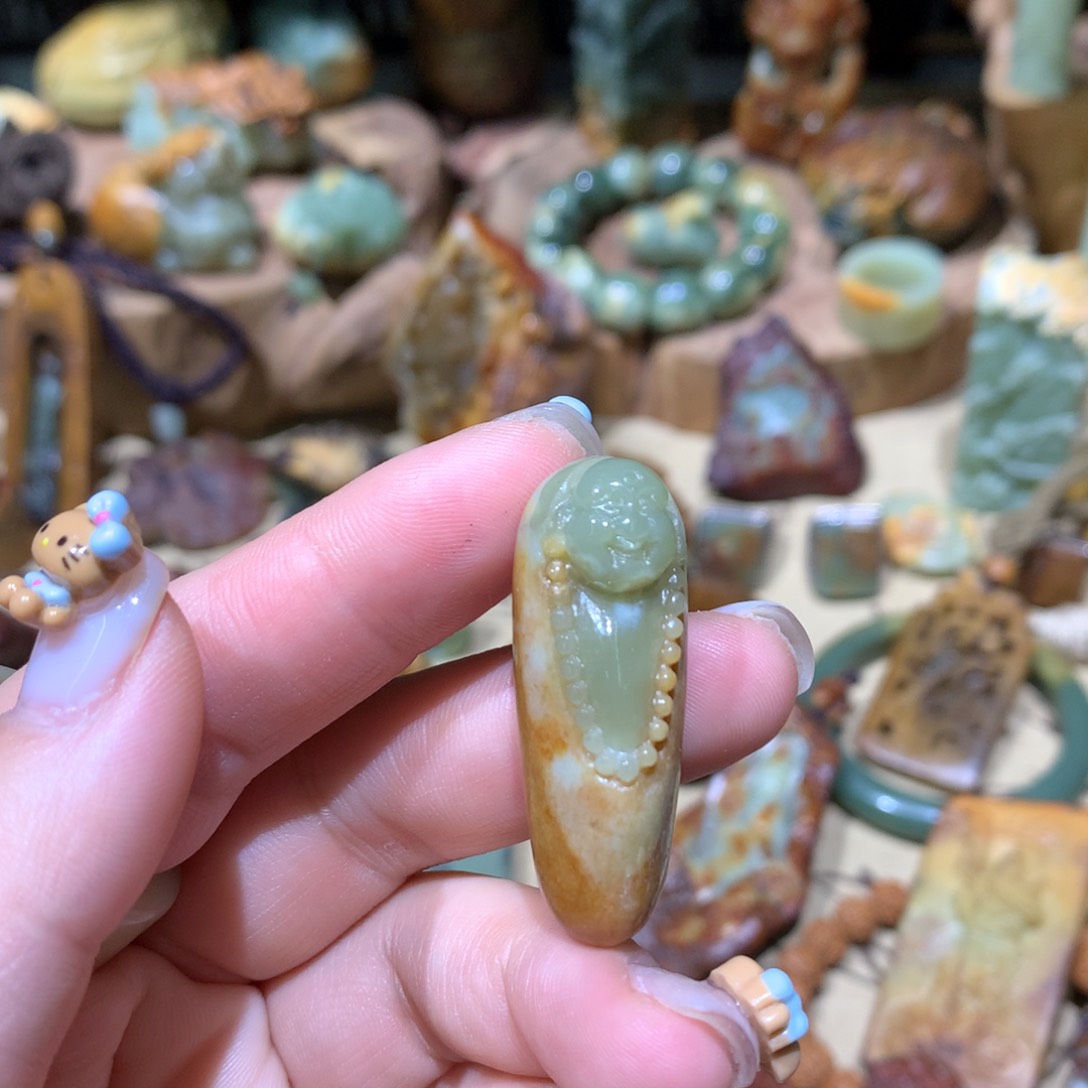 岫岩河磨玉（透闪石质玉）挂件未镶嵌