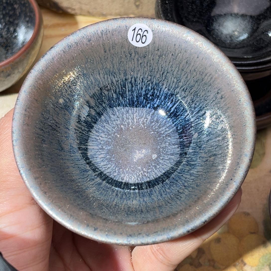 茶盏义兴龙窑坚持真柴烧