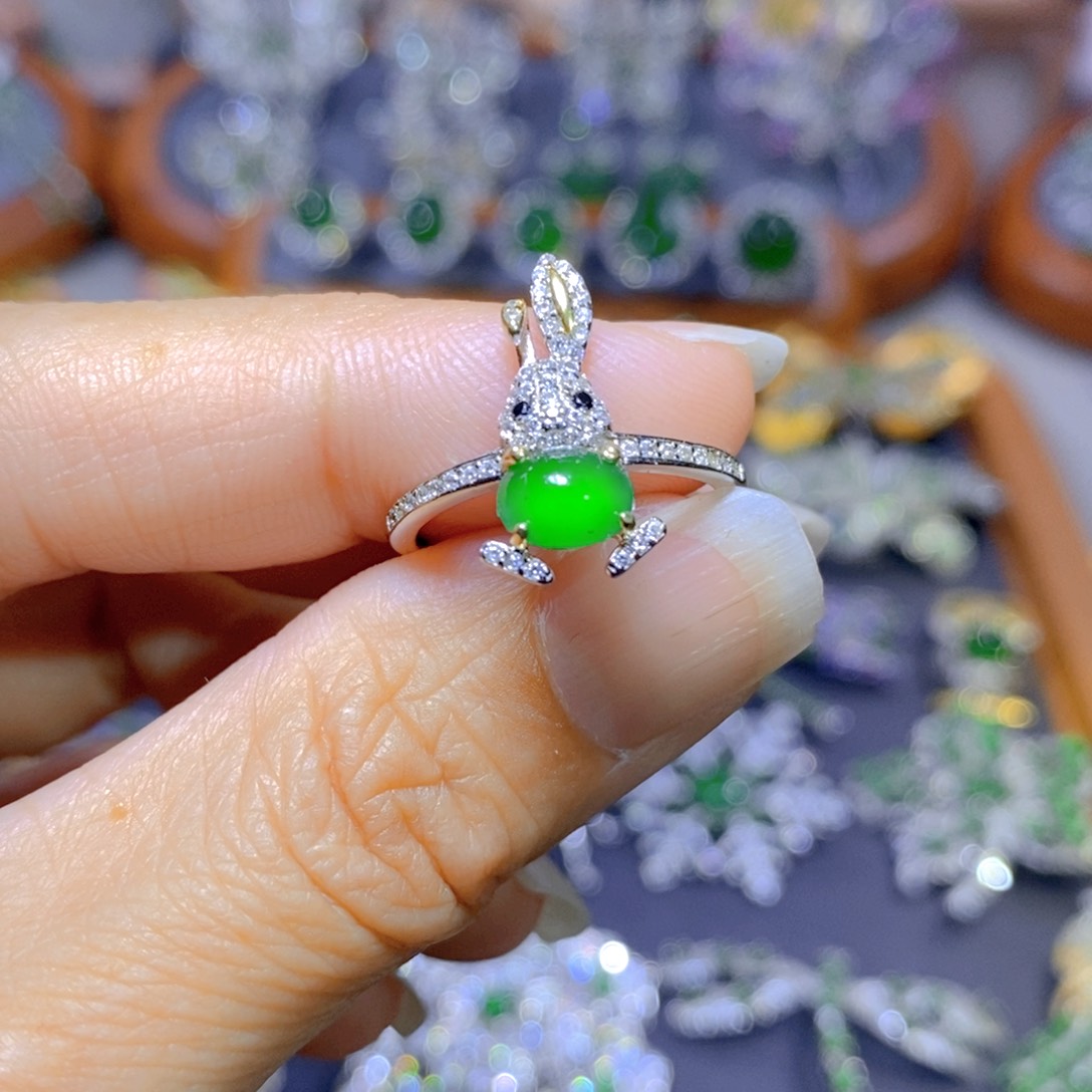 翡翠颈饰银S925镶嵌天然翡翠