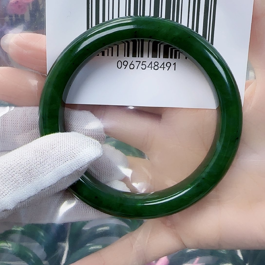 和田玉（碧玉）手镯未镶嵌61包容