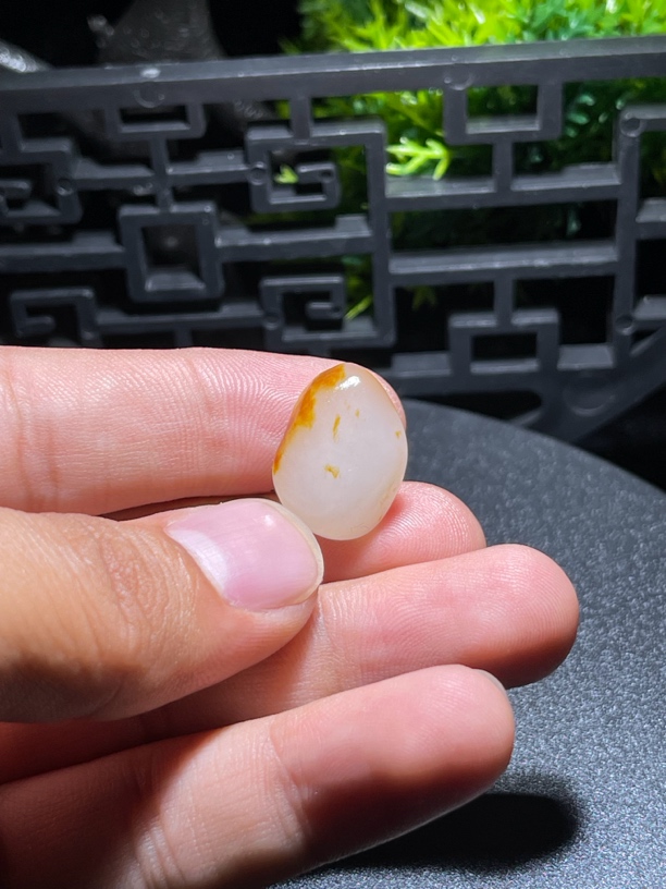 和田玉红皮白肉籽料 真皮真料 无修