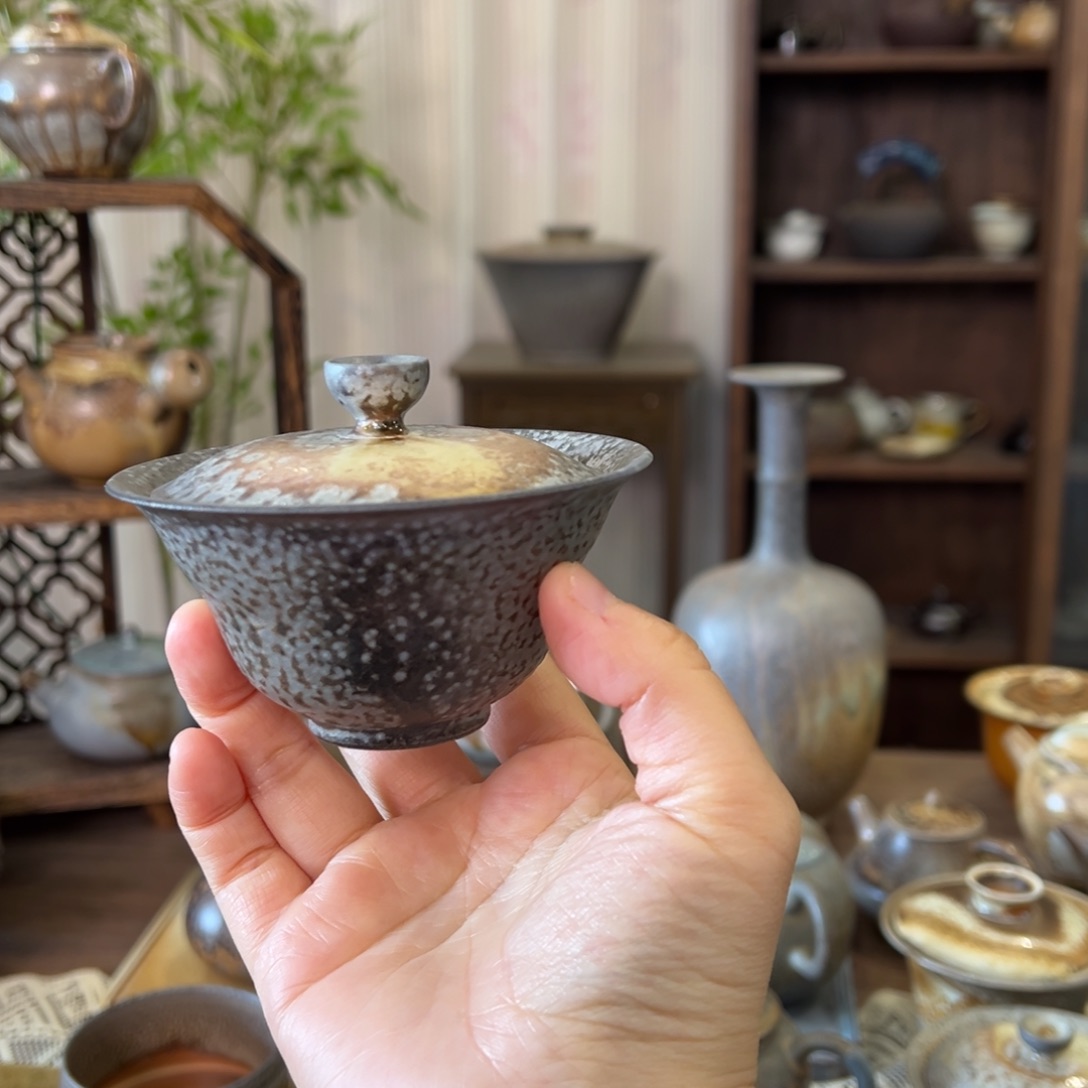 23中白小藏葫芦盖碗