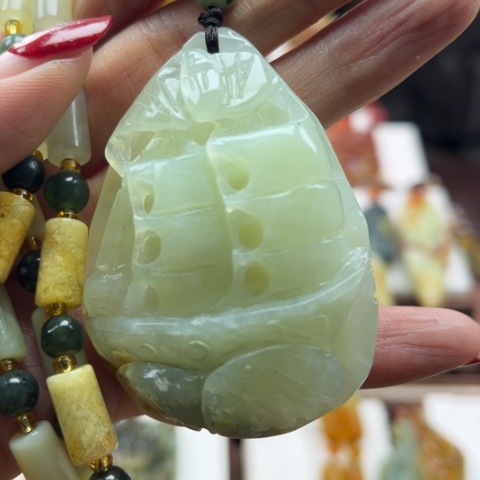 岫玉挂件未镶嵌挂件