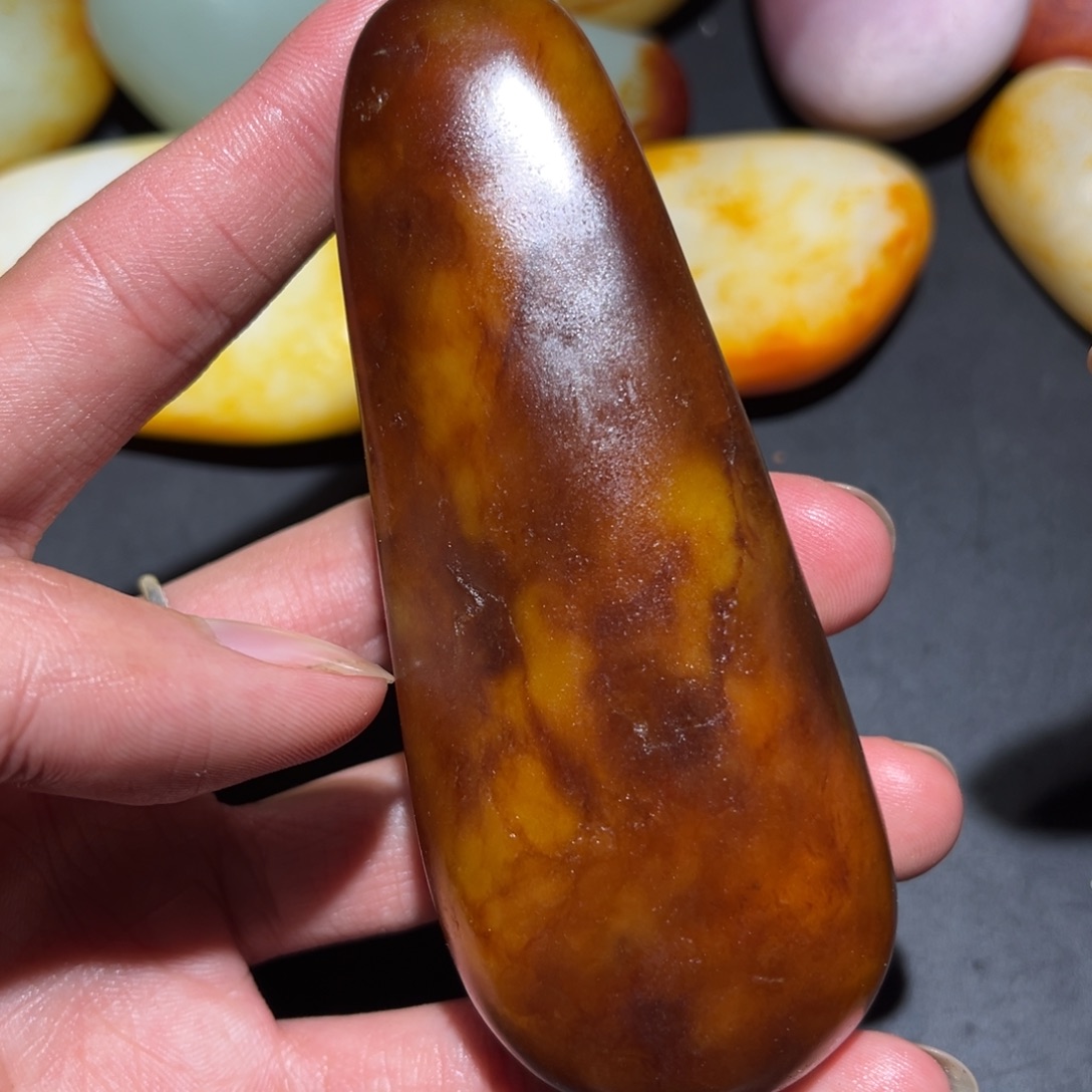 和田玉未镶嵌珠宝奇石