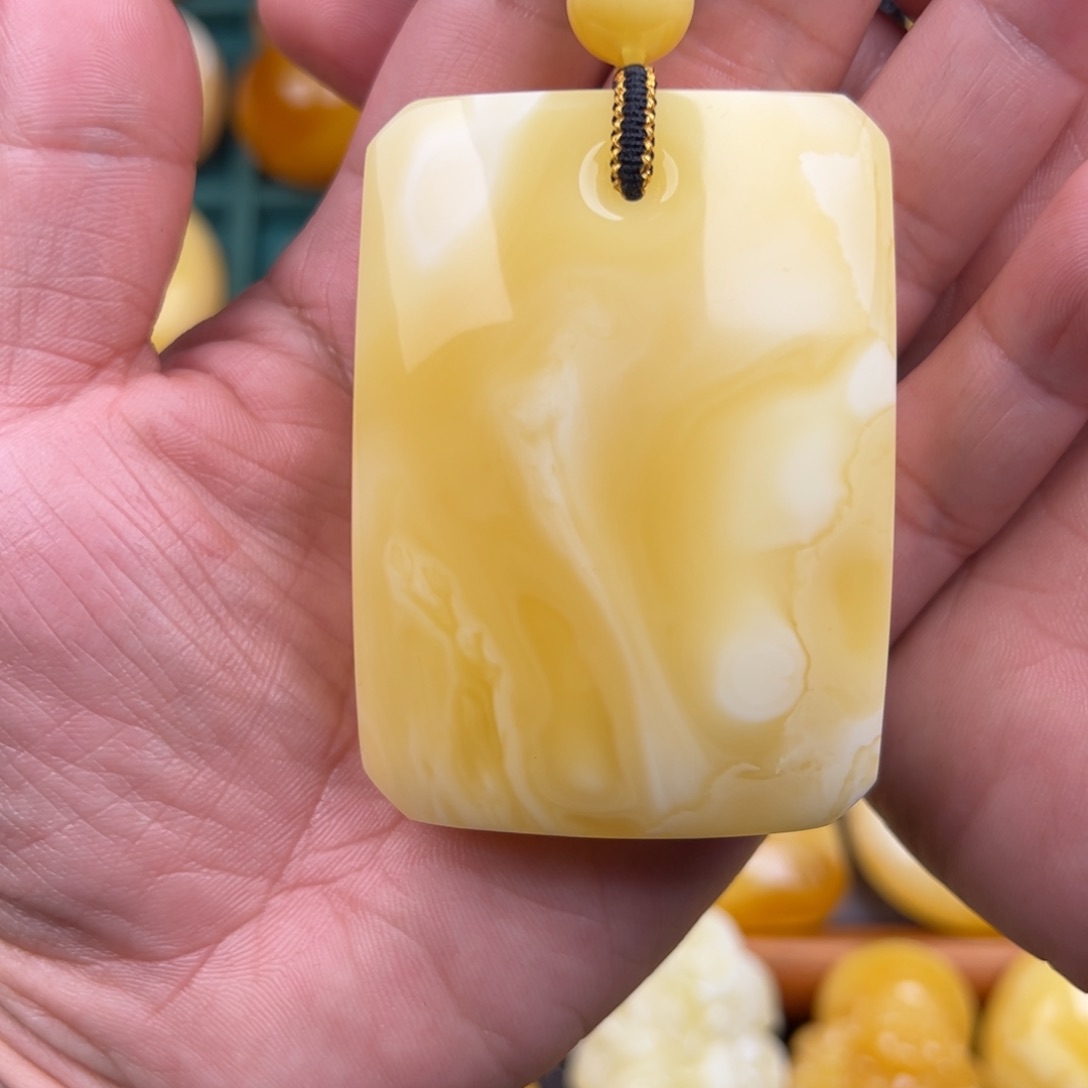 琥珀裸石未镶嵌?****?纯天然蜜蜡