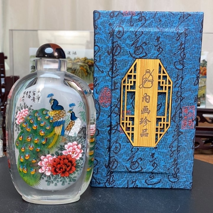 内画鼻烟壶水晶壶工艺品摆台文玩礼品