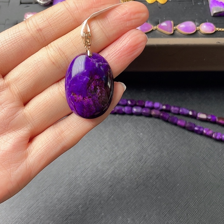 苏纪石（舒俱来）18K金镶嵌吊坠