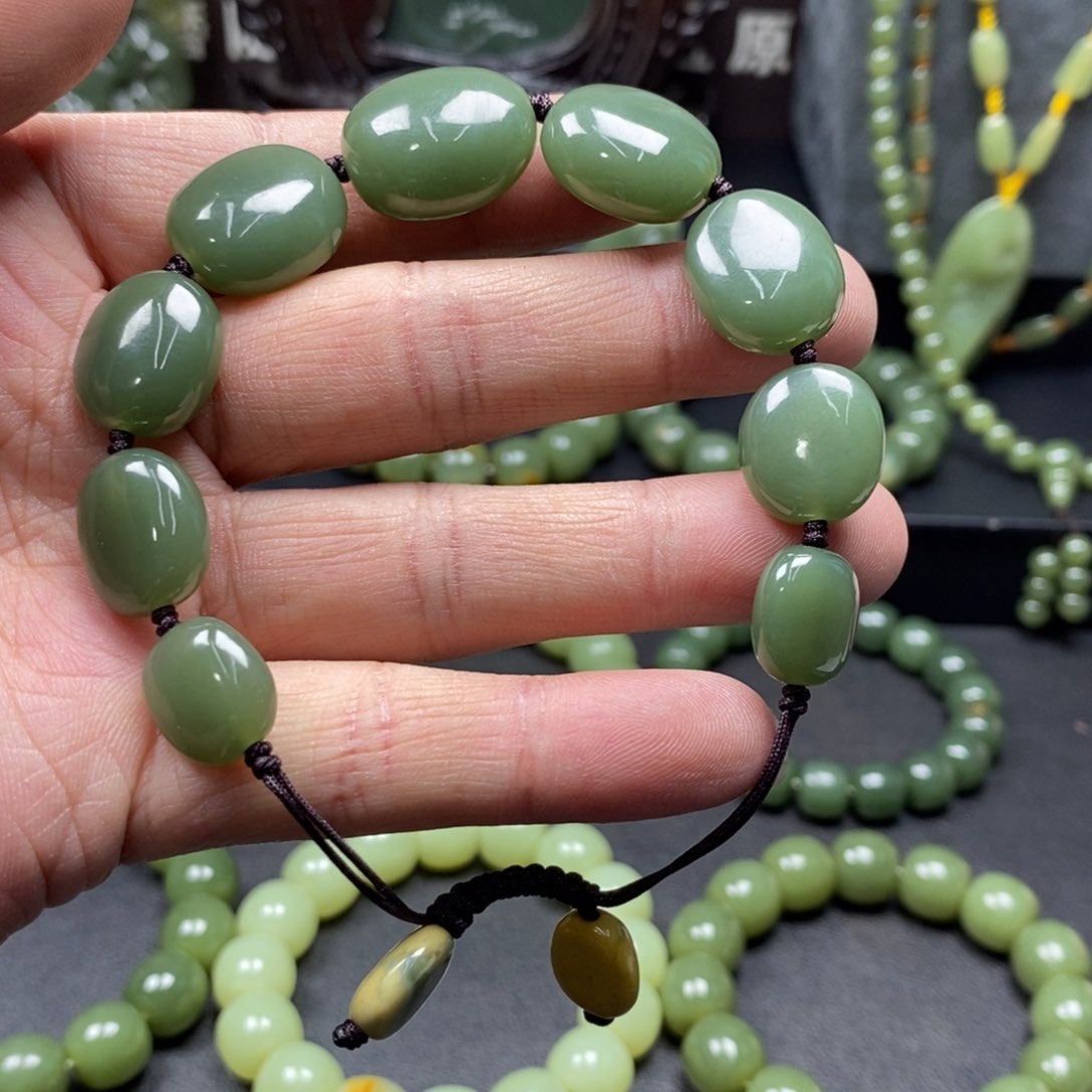 岫岩河磨玉（透闪石质玉）手串未镶嵌