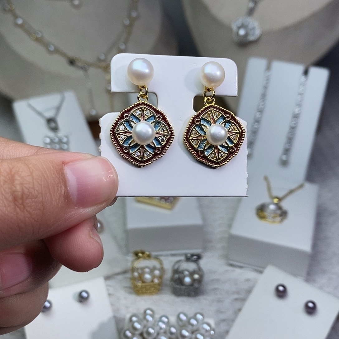 银S925镶嵌耳饰淡水珍珠