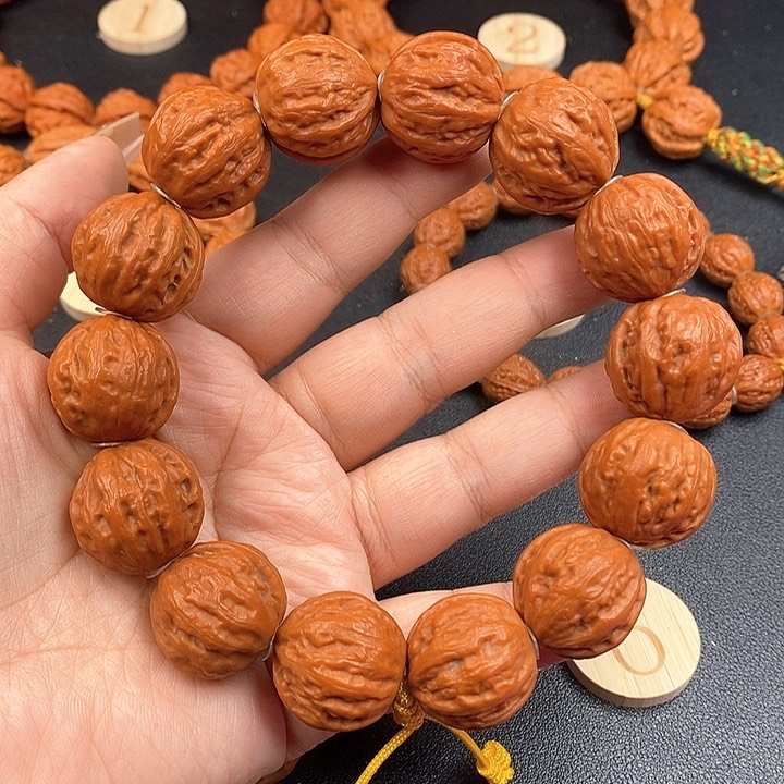 文玩核桃手串清***气浅纹八棱手串