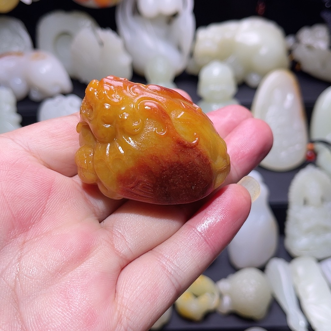 良***辰和田玉未镶嵌挂件