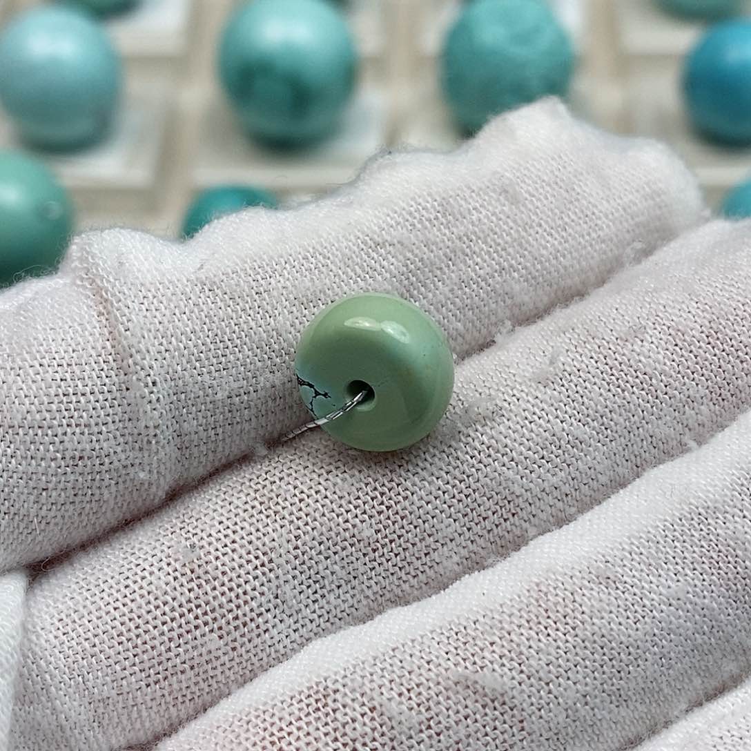 绿松石未镶嵌配饰自**呜