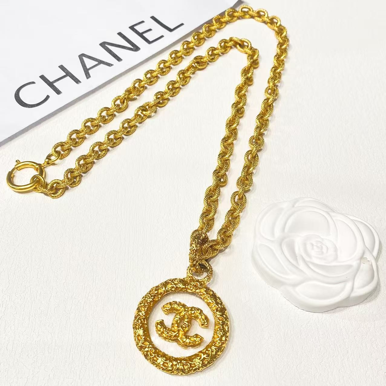 95新 Chanel/香奈儿 中古素金熔岩镜面双C项链/MJ52136