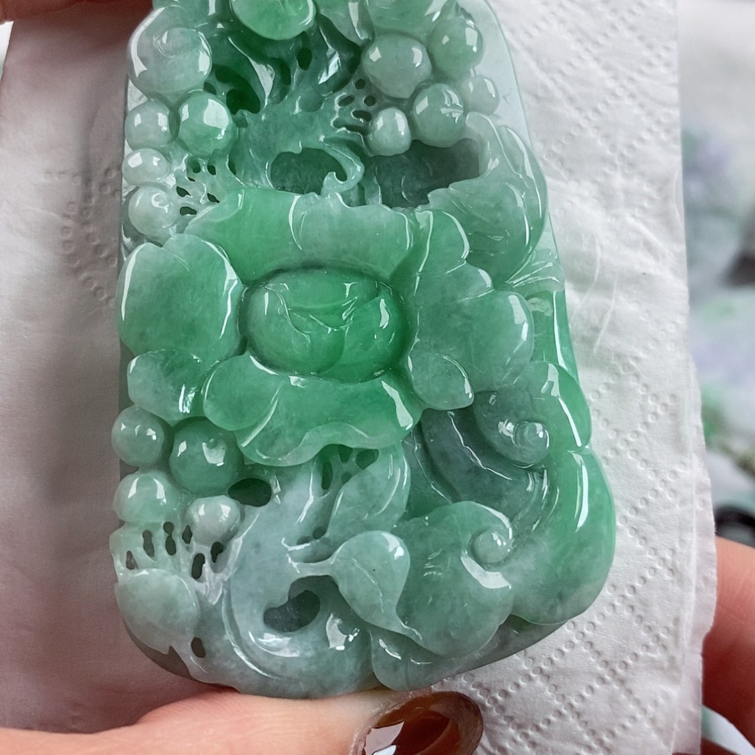 翡翠未镶嵌颈饰翡翠